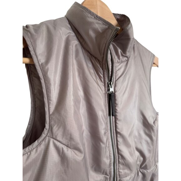 Cotopaxi Insulated Full Zip Women's Size XS Vest NWT Gray Pockets - Picture 10 of 11